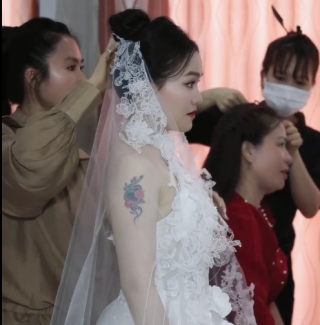 Chăm cô dâu tại Gia