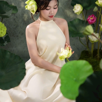 Nàng xinh đẹp, lung linh!