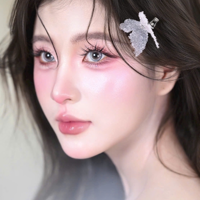 Tone hồng ngọt ngào, nàng dâu xinh hết nấc!