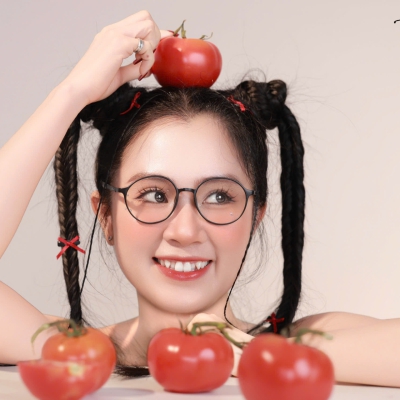 Concept Cà Chua
