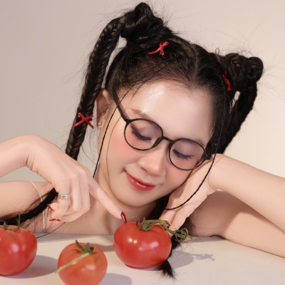 Concept Cà Chua