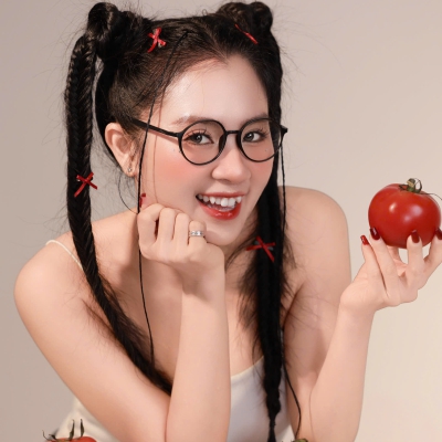 Concept Cà Chua