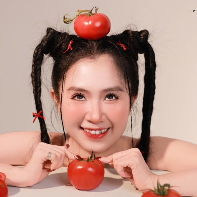 Concept Cà Chua