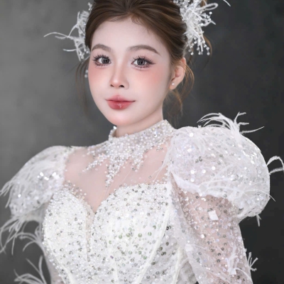Cô dâu tóc búi - chuẩn mực của sự sang trọng và tinh tế !!!